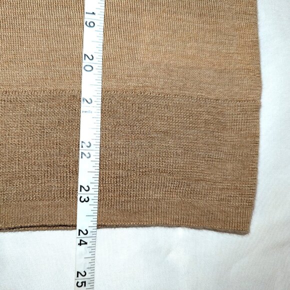 GAP | 100% Merino Wool Lightweight Crewneck Sweater in Camel Tan | Size	Small - Picture 12 of 12